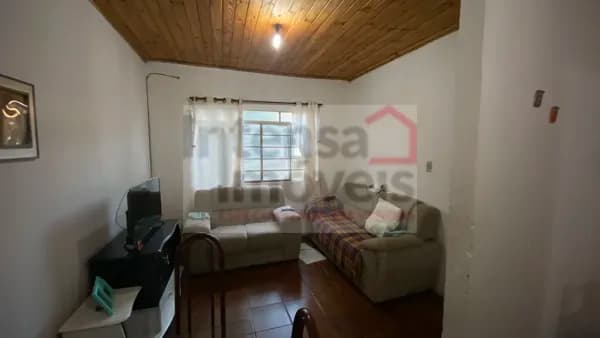 Casa em Pindamonhangaba - Vila Rica
