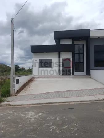 Casa de Condomínio em Pindamonhangaba - Residencial e Comercial Bosque da Imperatriz