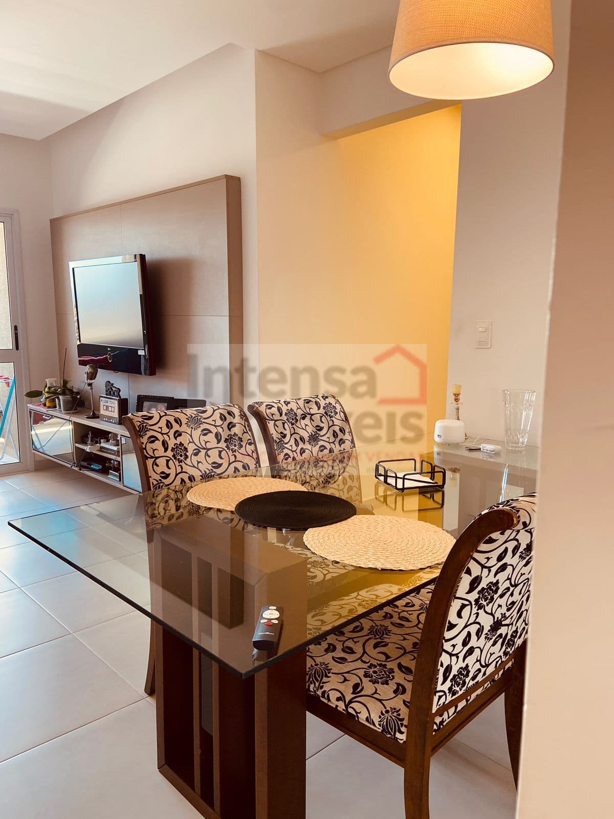 Apartamento , 02 Dormitórios , Suíte , vaga coberta, sacada gourmet , Piscina , Salão de Festas !