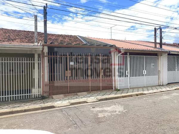 Casa em Taubaté - Parque São Jorge