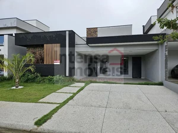 Casa de Condomínio em Caçapava - Bairro do Grama