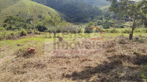 Lote/Terreno em Jambeiro - Centro
