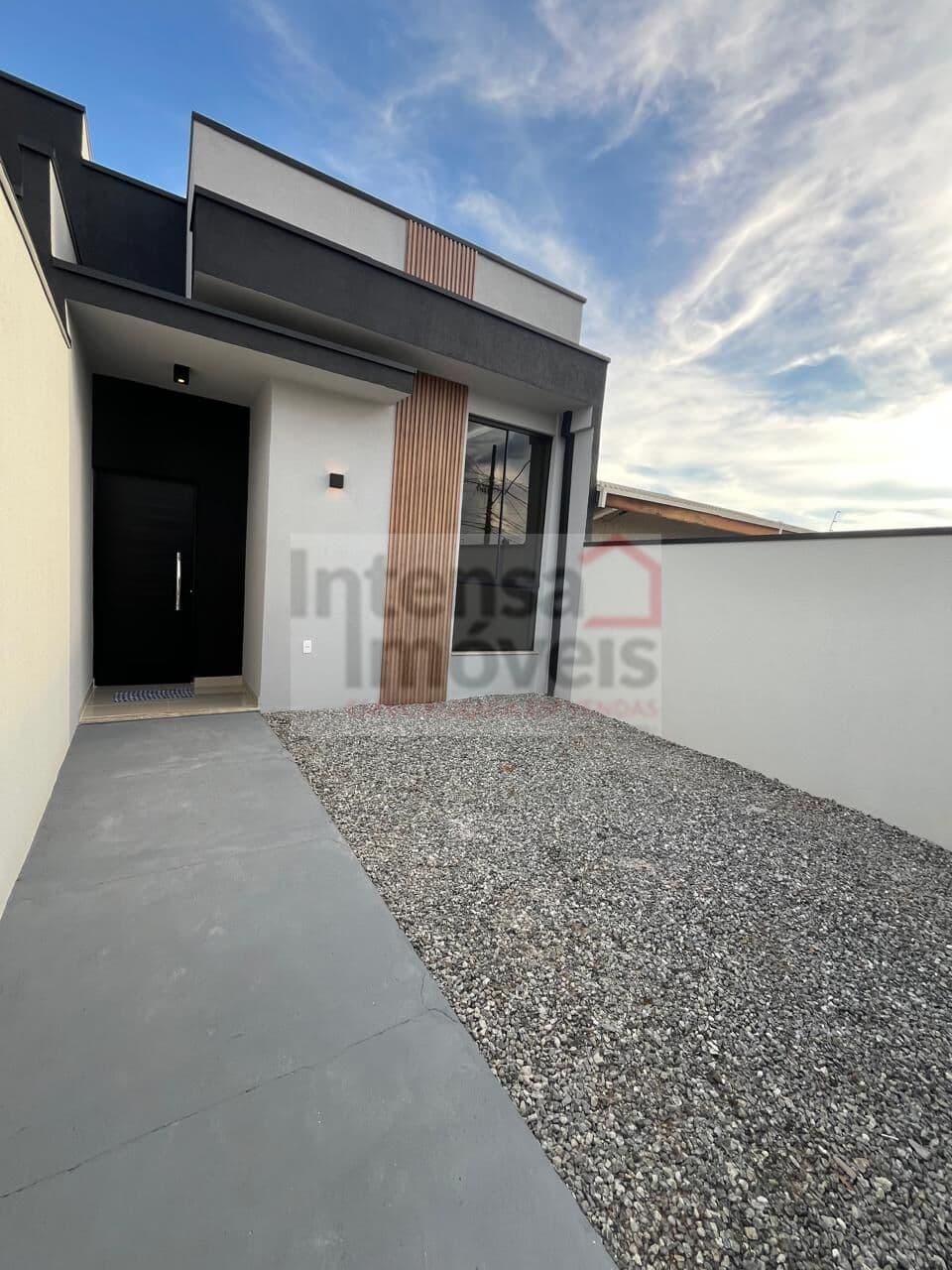 Casa em Taubaté - Jardim Hípica Pinheiro
