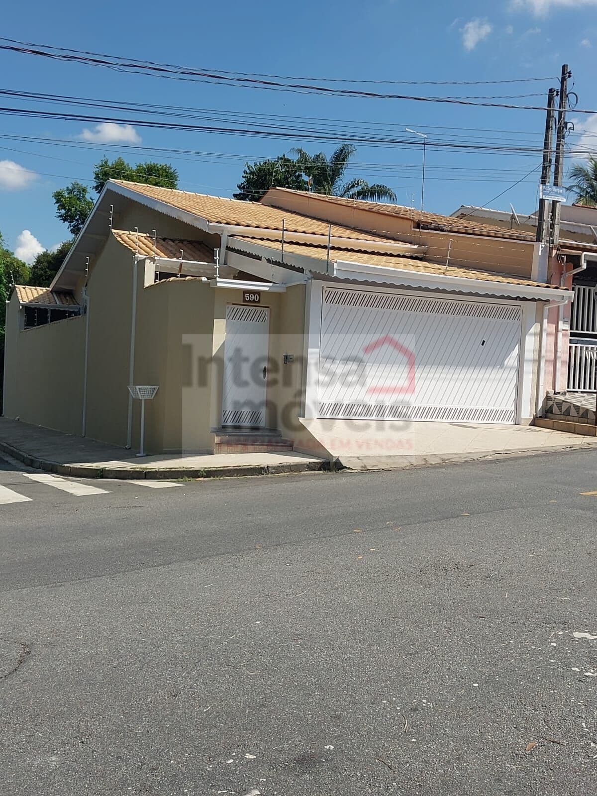 Casa em Taubaté - Parque Senhor do Bonfim
