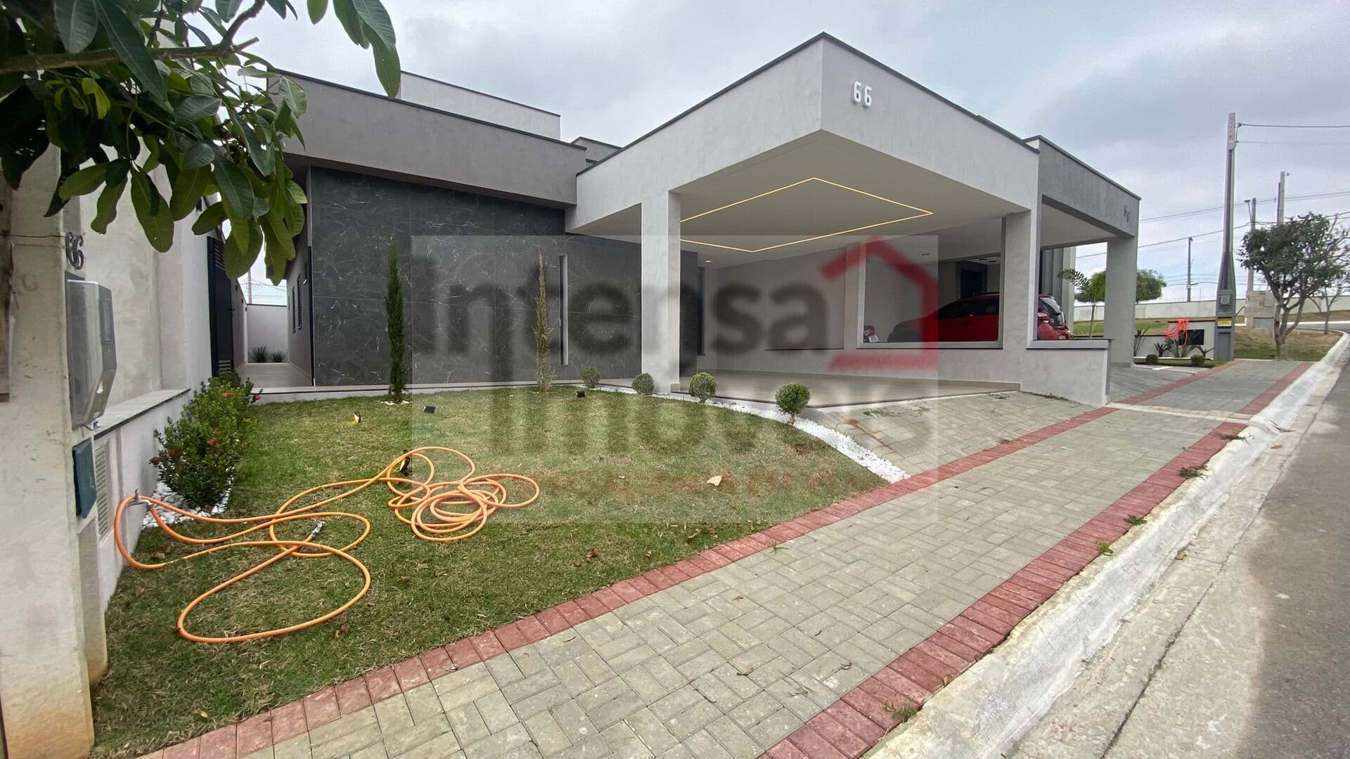 Casa de Condomínio em Tremembé - Caminho Novo