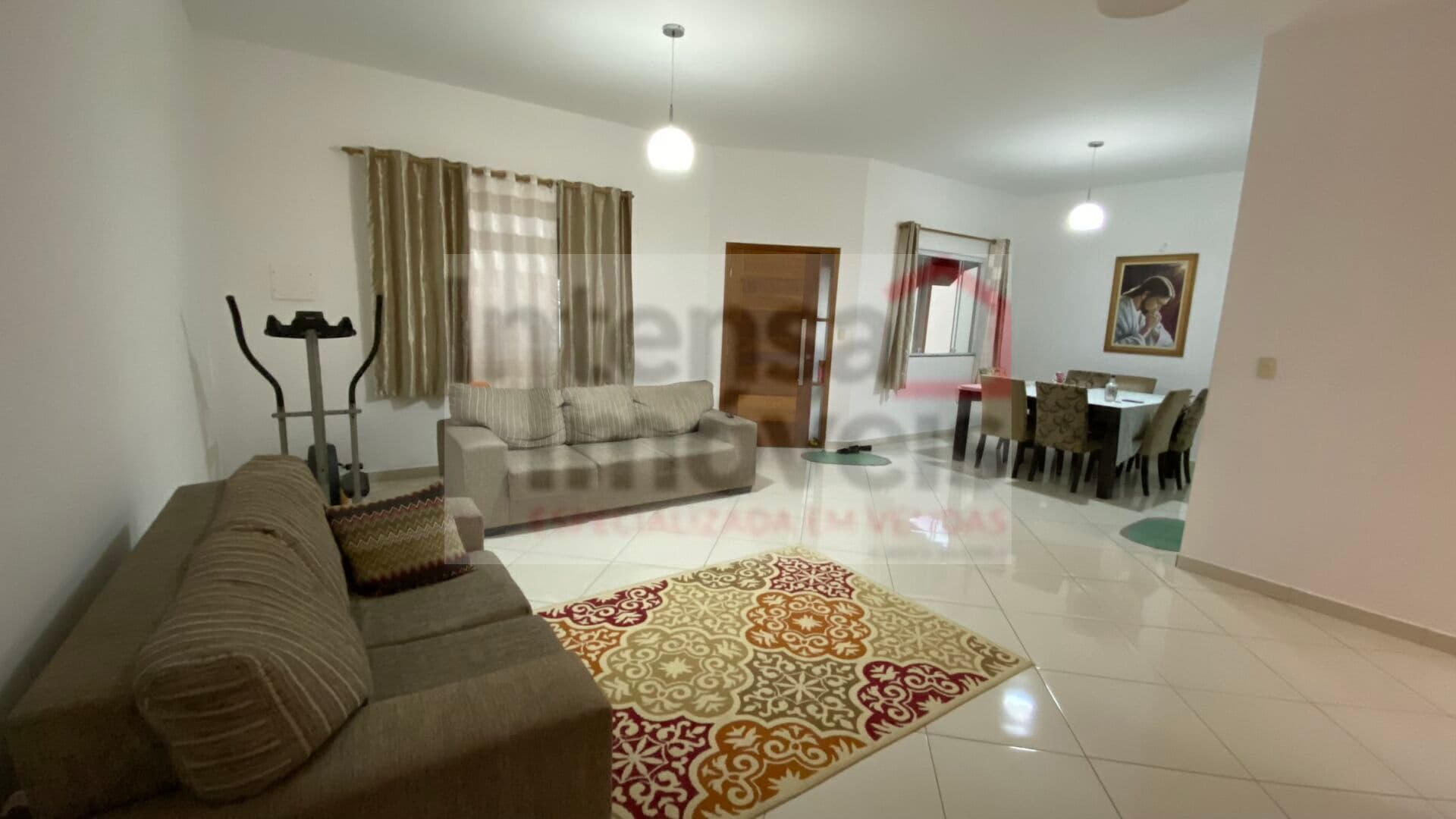 Belíssima casa em Taubaté