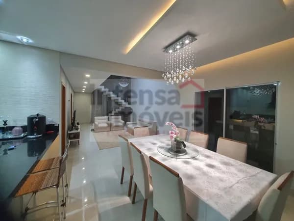Sobrado em Taubaté - Loteamento Residencial Fazenda Casa Grande