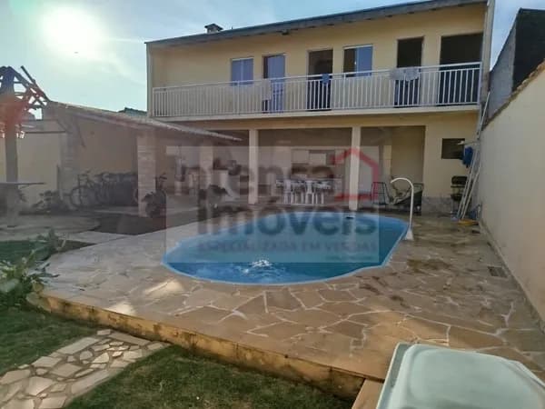Casa em Taubaté - Jardim Santa Tereza