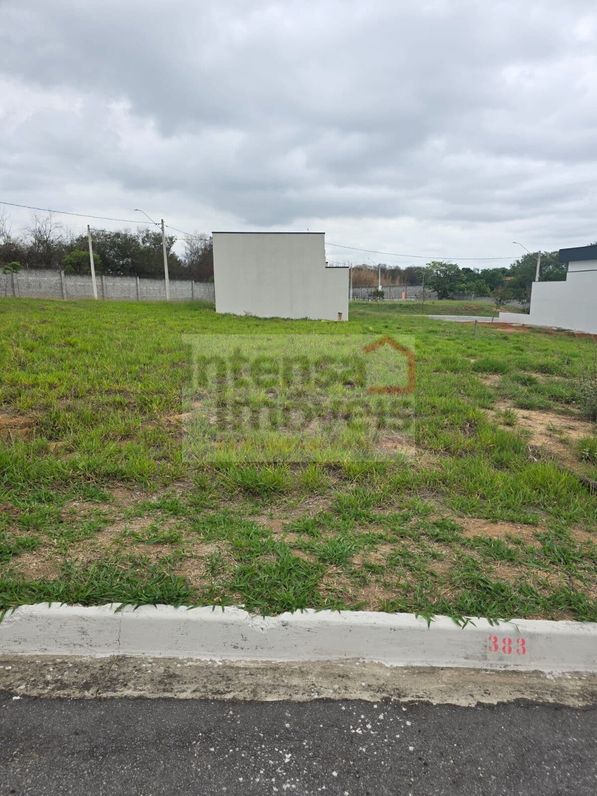 Lote/Terreno em Pindamonhangaba - Residencial e Comercial Bosque da Imperatriz