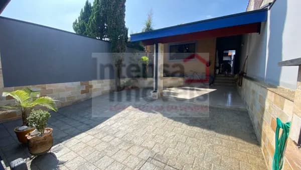 Casa em Taubaté - Parque Urupês