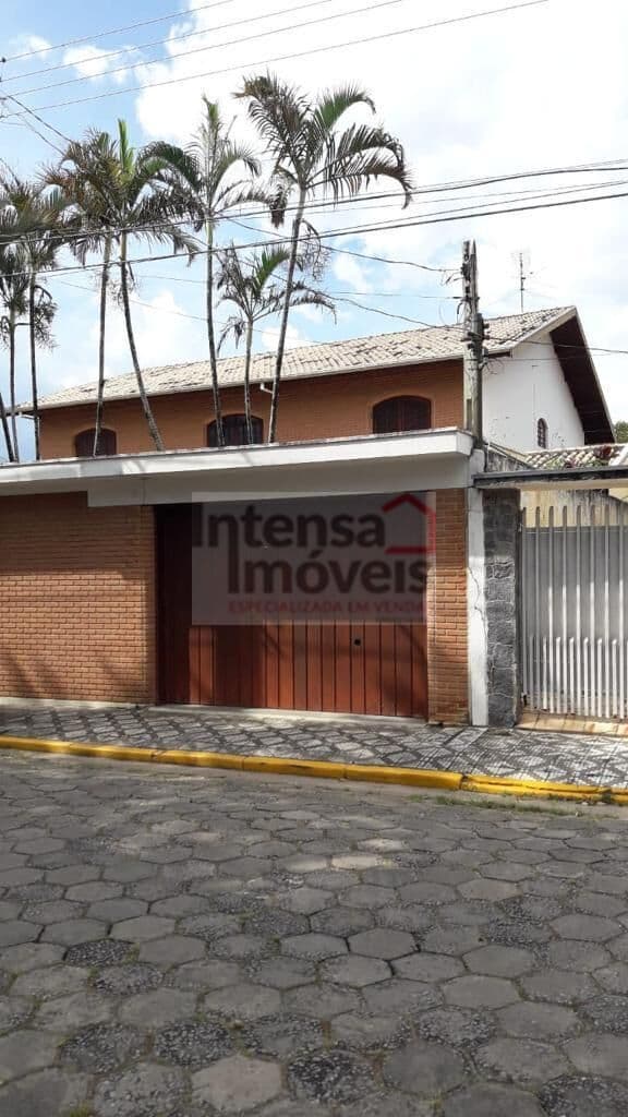 Sobrado em Tremembé - Centro