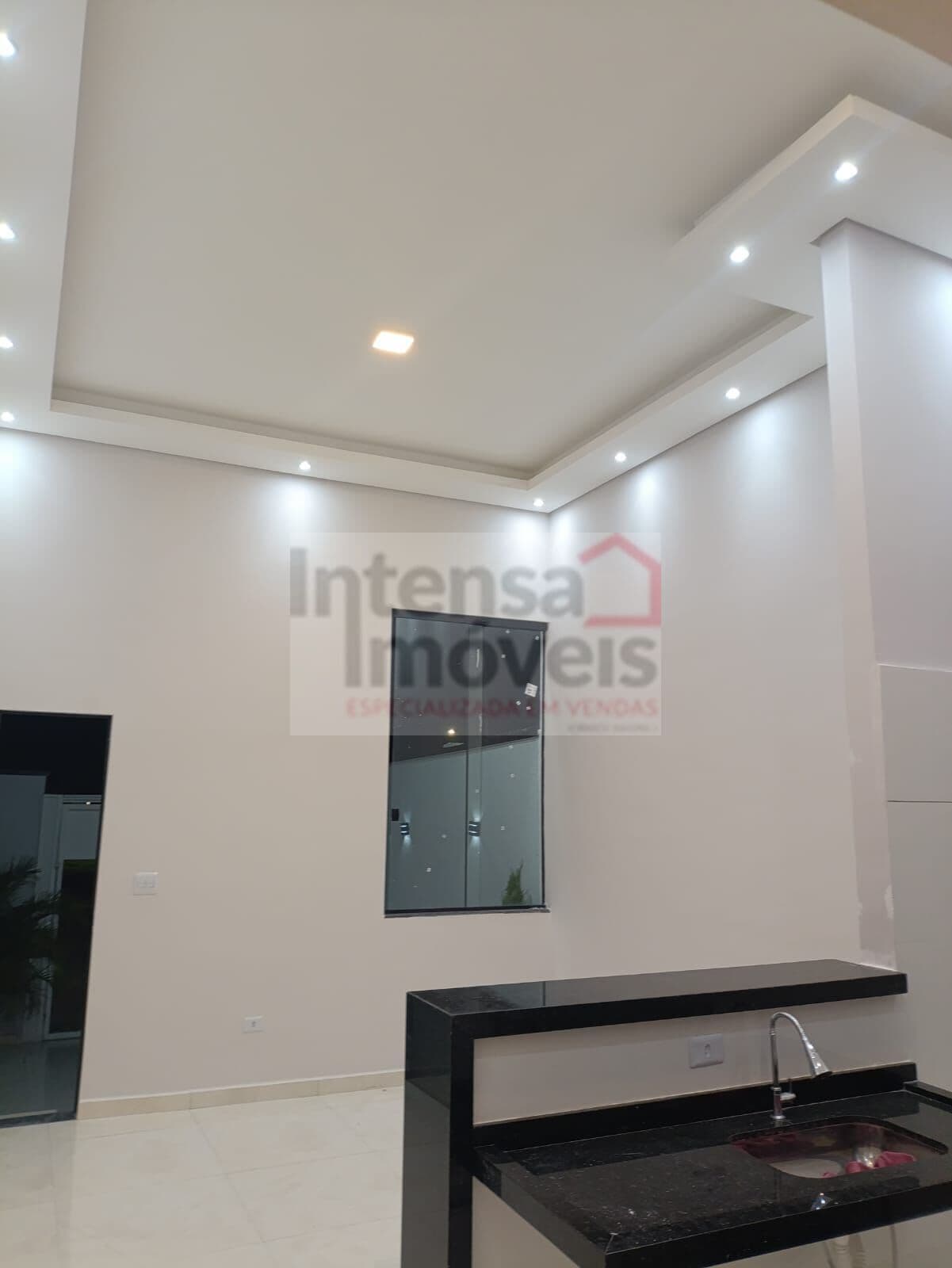Casa em Pindamonhangaba - Loteamento Residencial e Comercial Flamboyant