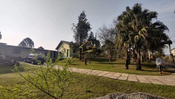 ÓTIMA ÁREA COM 2 CASAS PARA VENDA PRÓXIMO AO HORTO MUNICIPAL