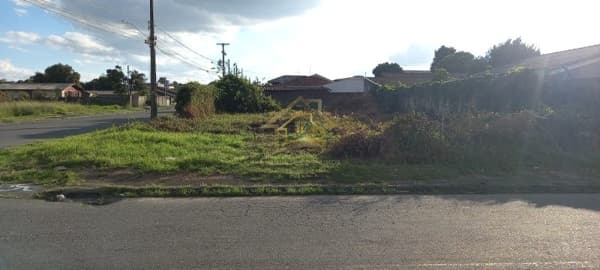 TERRENO NO MENINO DEUS EM QUATRO BARRAS