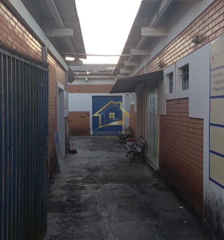 ÓTIMA SALA COMERCIAL PARA LOCAÇÃO NO CENTRO DE QUATRO BARRAS