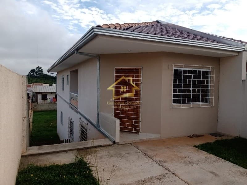 CASA NA BORDA DO CAMPO