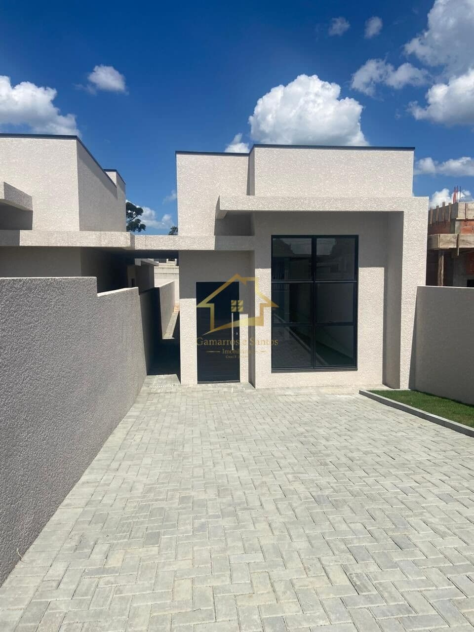 ÓTIMA CASA PARA VENDA NA BORDA DO CAMPO QUATRO BARRAS