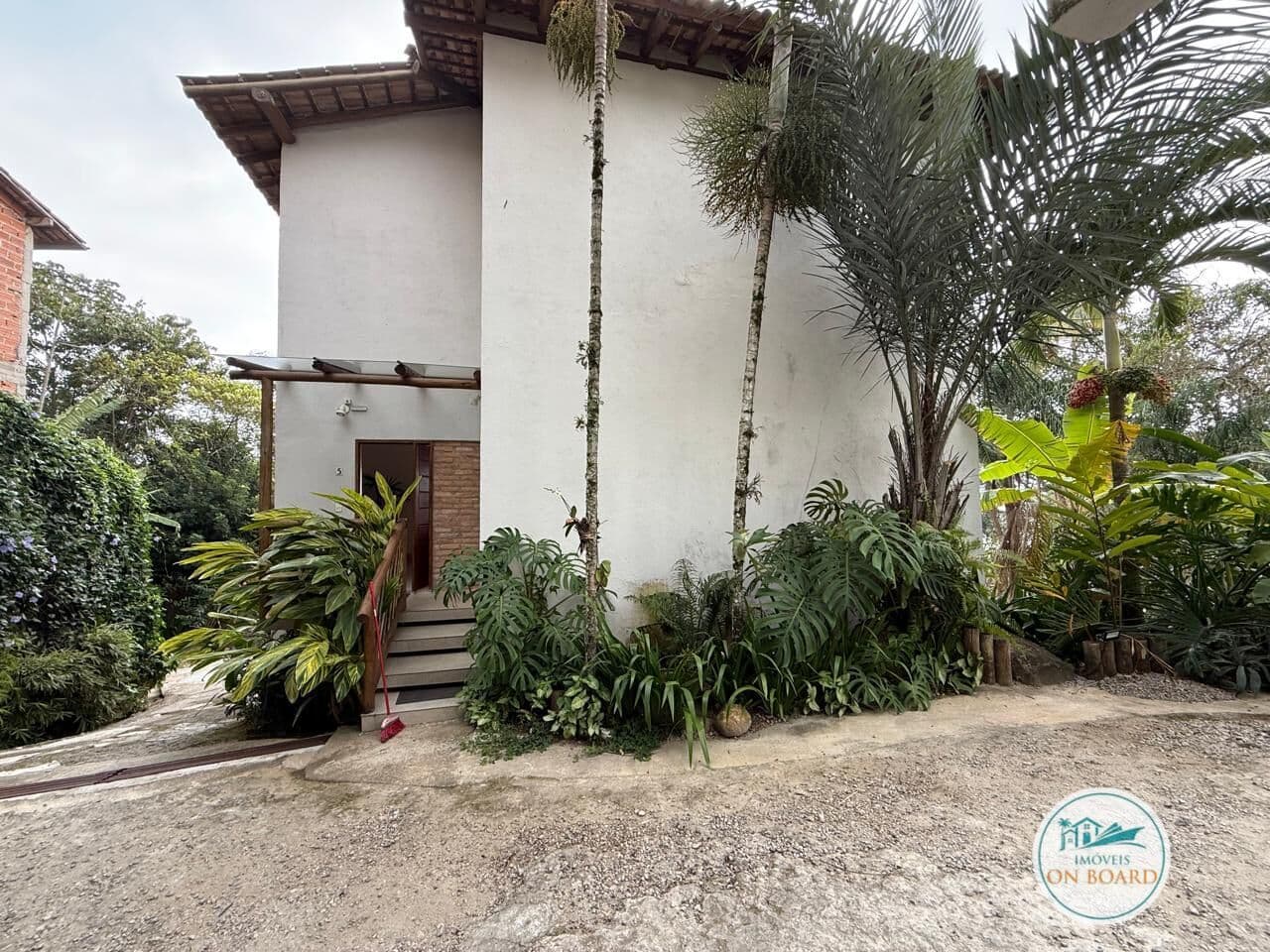 Casa Alto Padrão em condomínio na Costeira em Ilhabela/SP