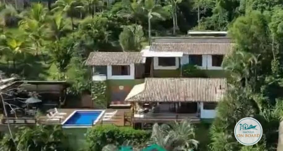 Casa Alto Padrão em Borrifos Ilhabela/SP