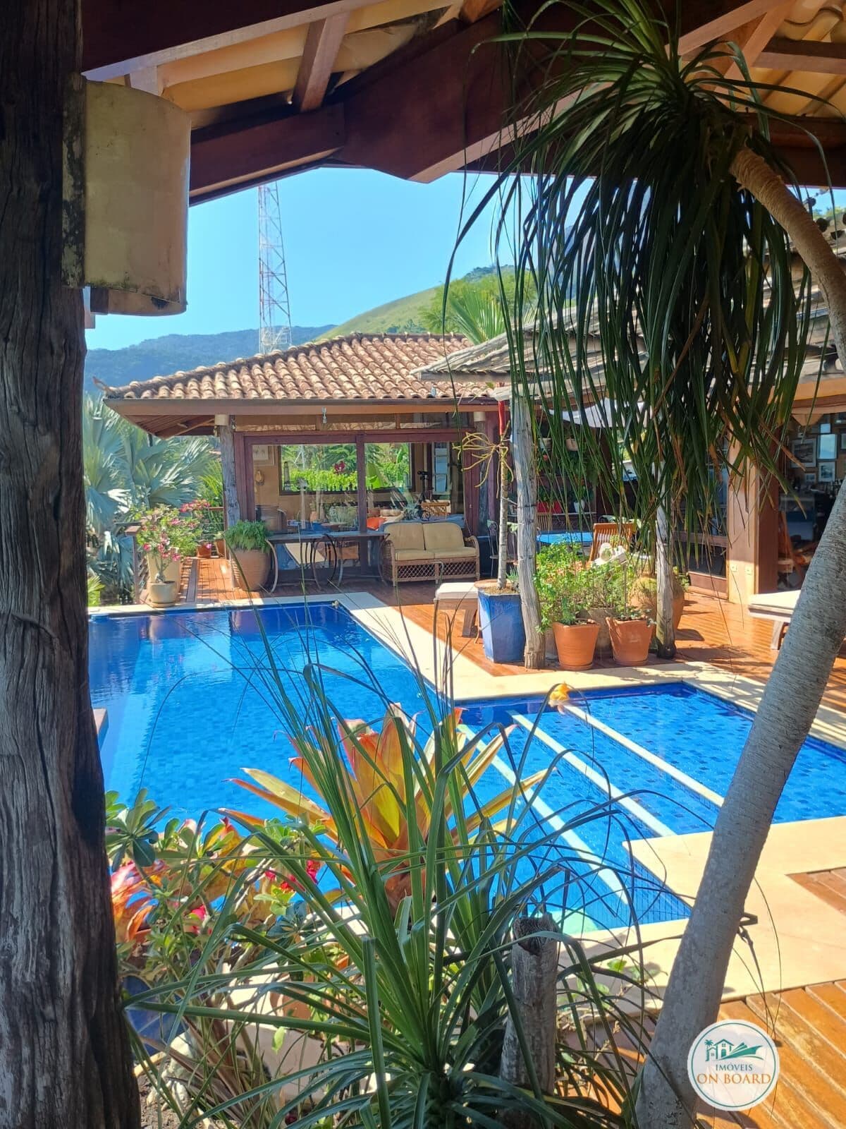 casa alto padrão com vista em condomínio