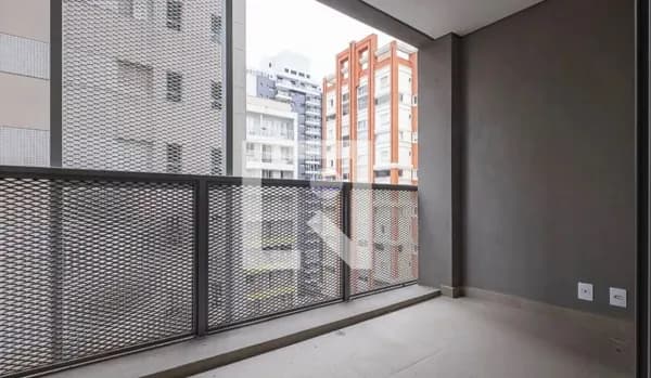 Studio novíssimo a poucos metros do metrô Oscar Freire!