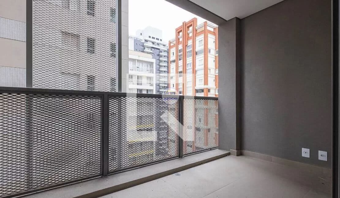 Studio novíssimo a poucos metros do metrô Oscar Freire!