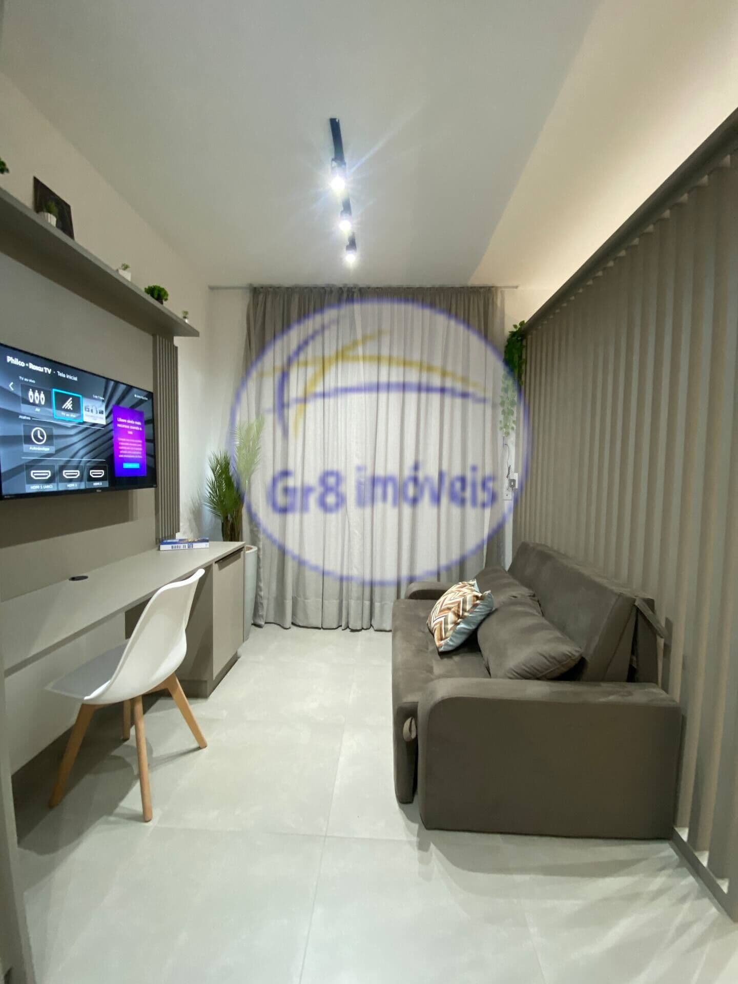 Studio Novíssimo, mobiliado, em frente ao Shopping Eldorado!