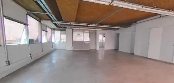 Conjunto Comercial em Pinheiros, próximo ao metrô Fradique Coutinho!