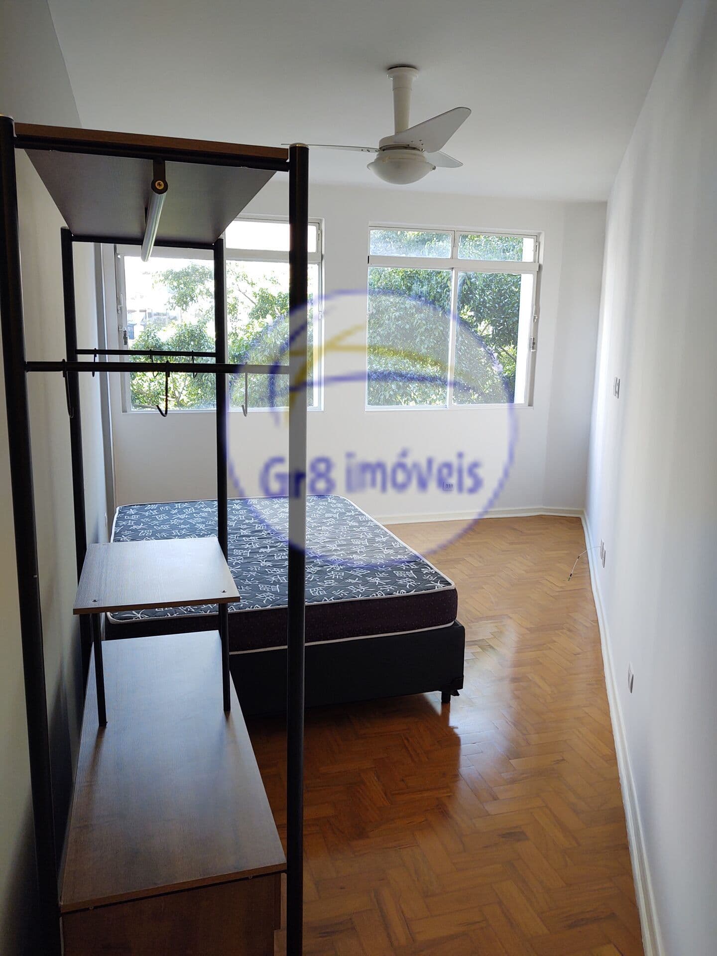 Apartamento com 1 dormitório, 1 banheiro sem vaga de garagem na Vila Buarque