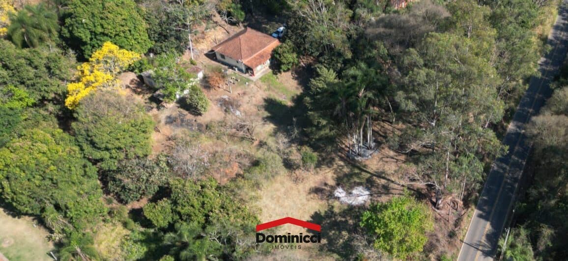 Terreno misto com 8.200m²