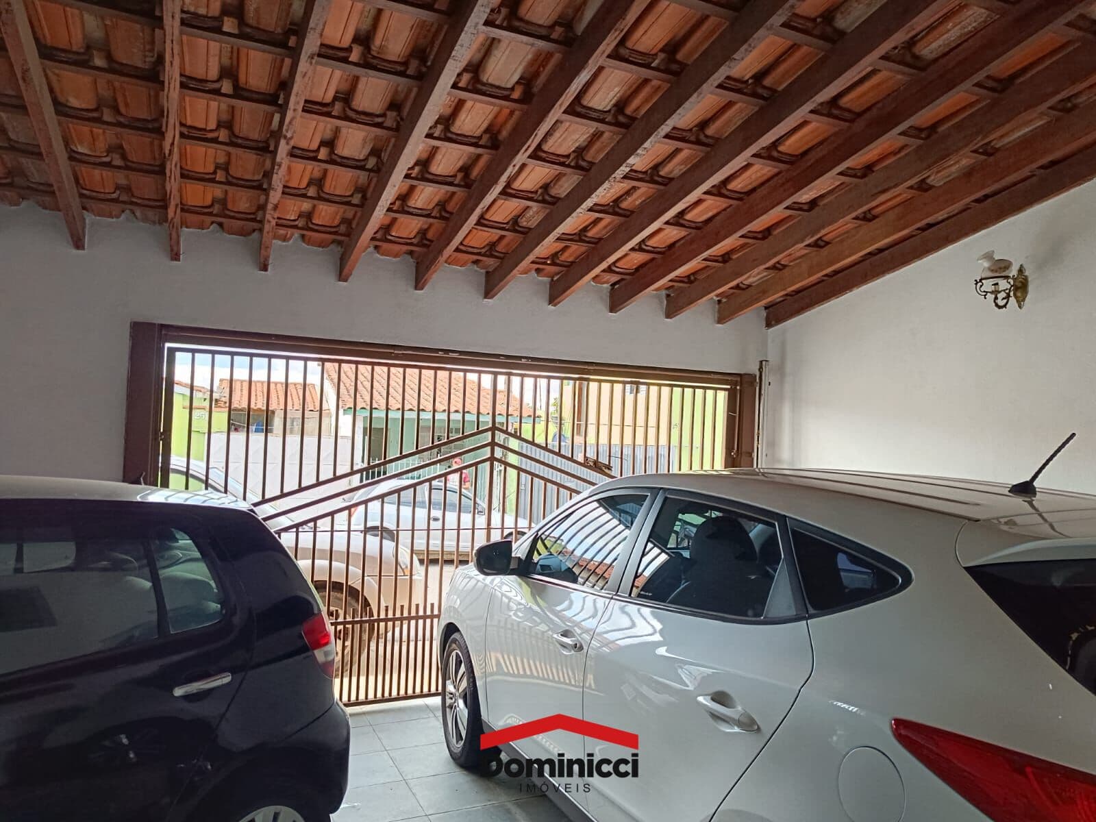 CCASA PARA VENDA NO BAIRRO VILA BATISTA, BRAGANÇA PAULISTA - SP.