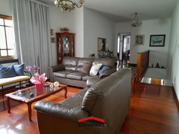 Prédio Comercial no Centro de Bragança Paulista