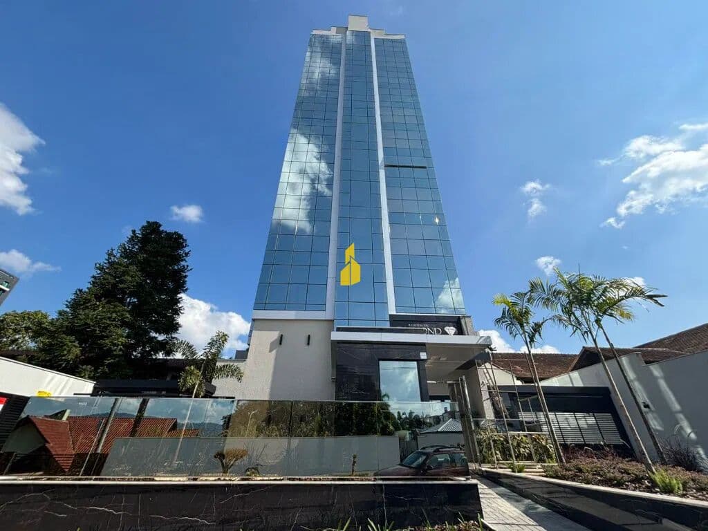 Apartamento Alto Padrão com 03 Suítes à venda em Timbó