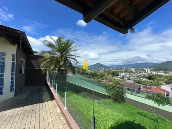 Casa com vista da cidade à venda no Bairro das Nações em Timbó