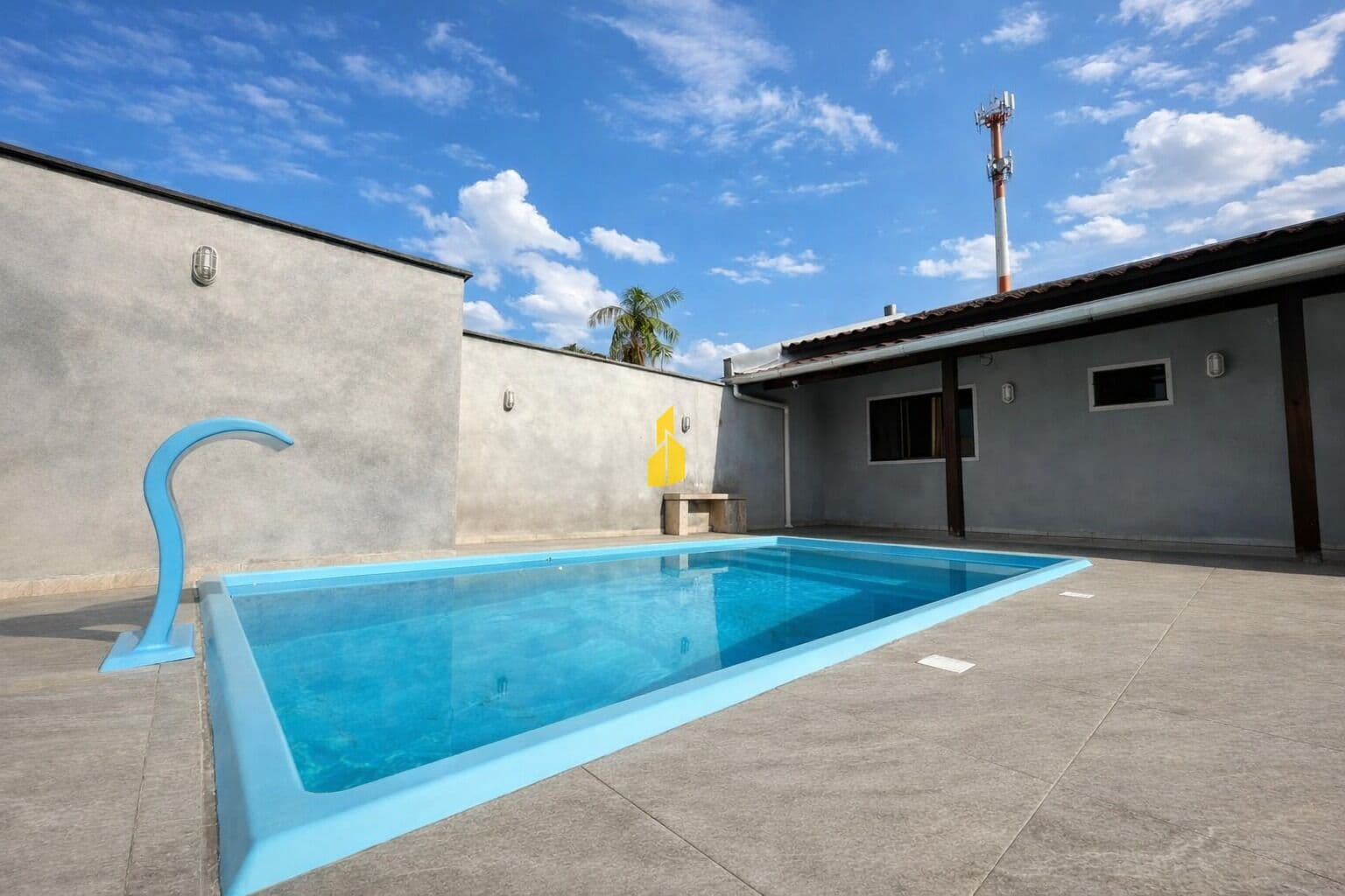 Casa com piscina à venda no Bairro das Nações em Timbó