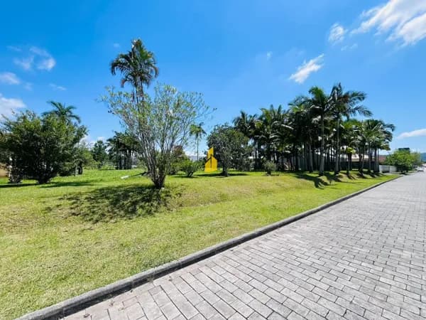 Amplo terreno residencial à venda em Timbó (Bairro das Nações)