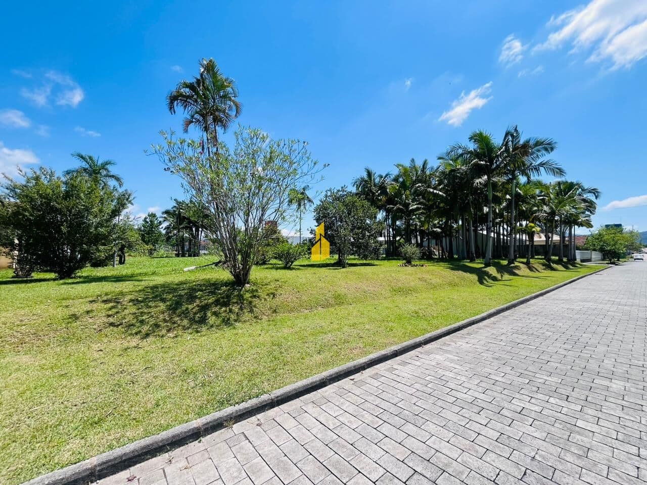 Amplo terreno residencial à venda em Timbó (Bairro das Nações)