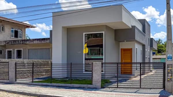Linda casa à venda em Indaial/ SC