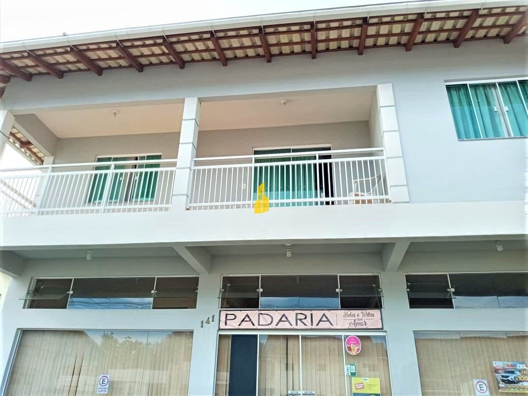 Casa com sala comercial no Bairro das Capitais em Timbó/SC.