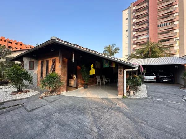 Casa em Timbó - Centro