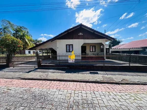 Casa Mista à VENDA em Timbó (Bairro Quintino)