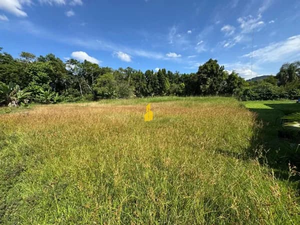 Terreno à venda no bairro Capitais – Excelente localização!