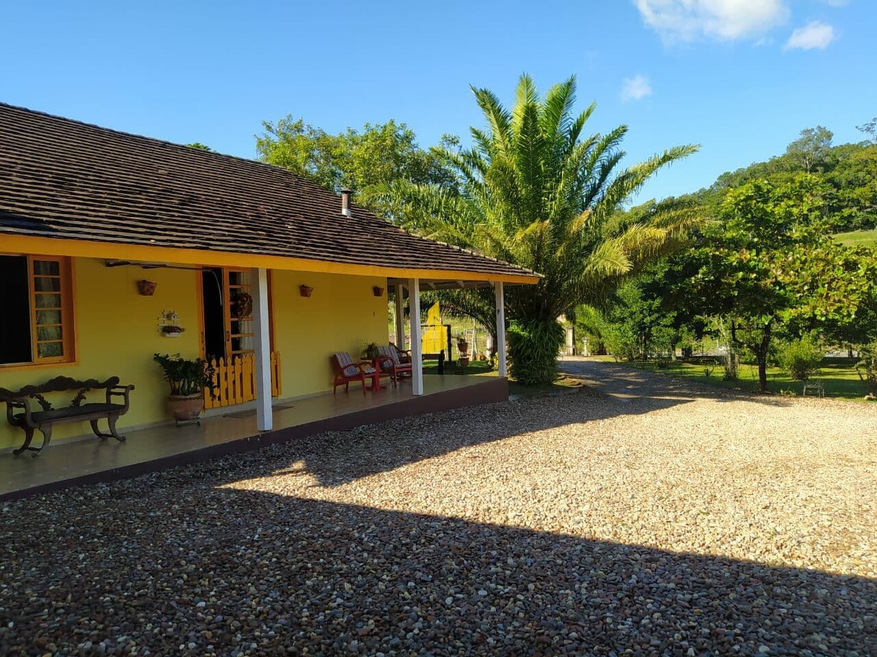 Incrível casa localizada em Rio dos Cedros
