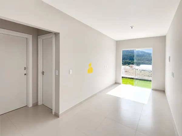 Casa com 2 dormitórios à venda, no bairro Arapongas em Indaial/SC