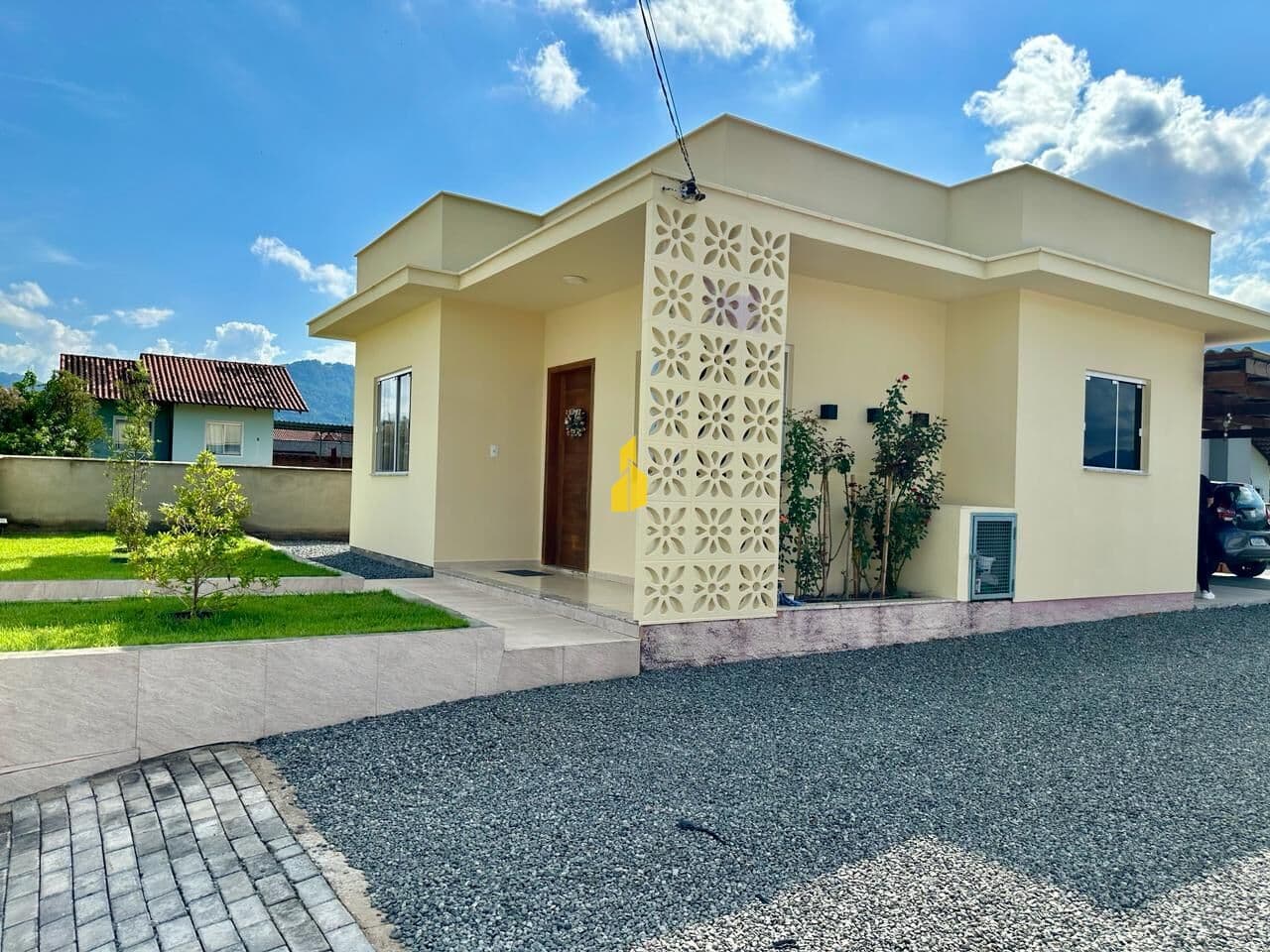 Casa em Rio dos Cedros - Cruzeiro