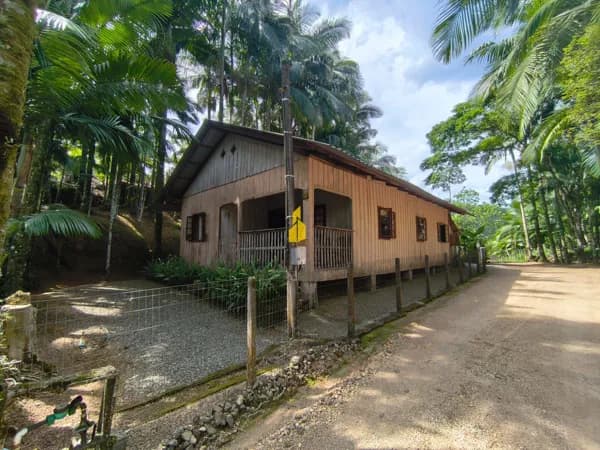 Casa com 3 dormitórios à venda em Rodeio/SC