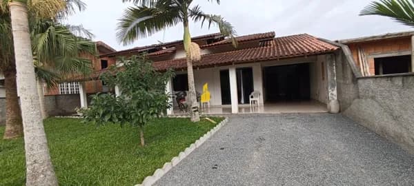 Casa em Rio dos Cedros - Cruzeiro