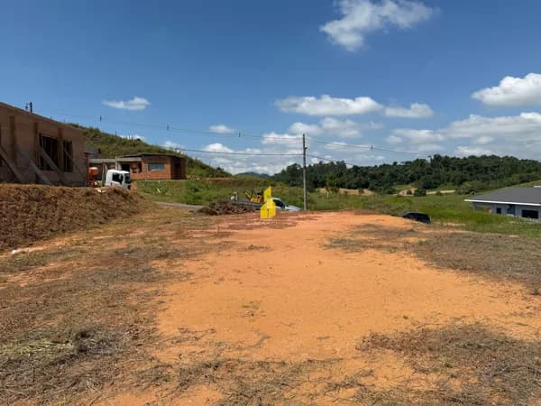 Terreno Urbano à venda com 450 m²