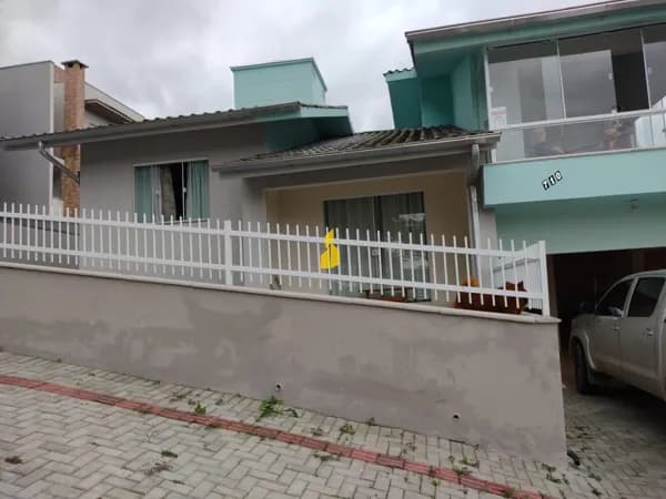 Casa em Timbó - Das Capitais