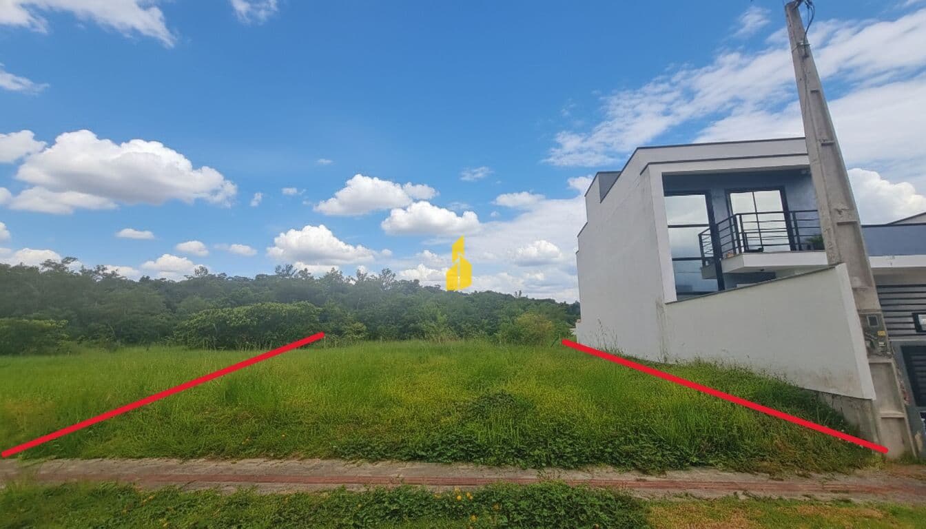 Terreno com localização privilegiada